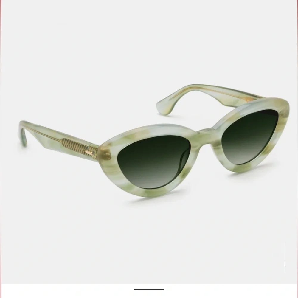 KREWE Sasha Cat-Eye Sunglasses - Picture 1 of 16